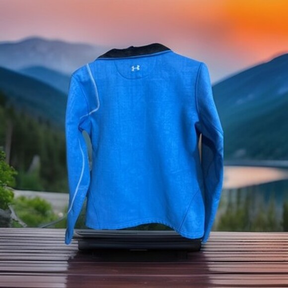 Under Amor Jacket - Picture 3 of 3